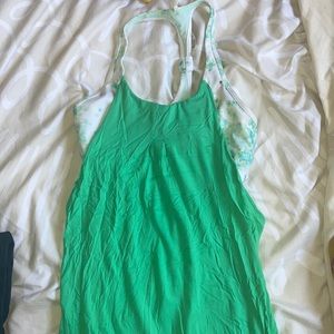 LULU LEMON TANK TOP SIZE 6